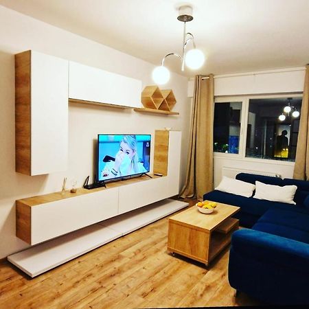 Lux & Confort - Apartament 3 Camere Bukares Bagian luar foto