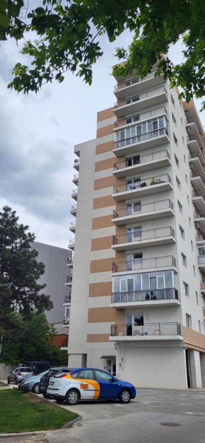 Lux & Confort - Apartament 3 Camere Bukares Bagian luar foto